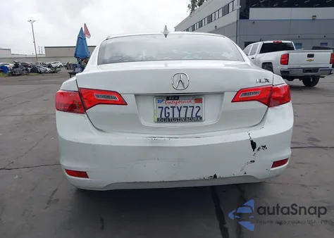 2015 Acura Ilx 2.0L z USA, uszkodzony, nr VIN 19VDE1F57FE004731